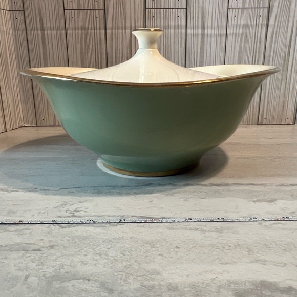 Classic Heritage Celadon Green
by TAYLOR, SMITH & T (TS&T)